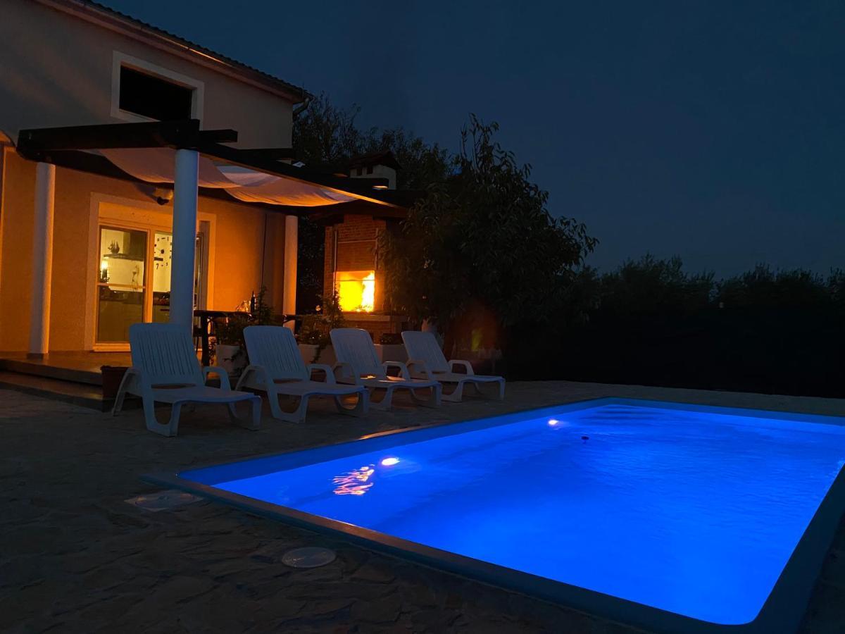 Villa Bubica- Cozy Holiday Home In Rural Area With Pool Stankovci  Екстериор снимка